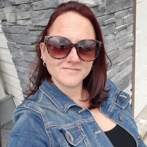 Meet your Posher, Maggie